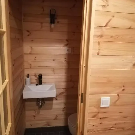 Daire Sisaliku Puhkemaja Saunaga *