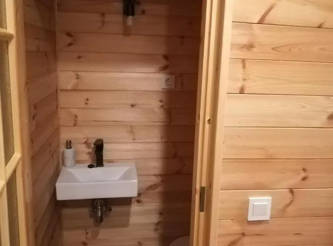 公寓 Sisaliku Puhkemaja Saunaga *